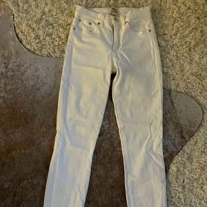 White jcrew toothpick skinny jeans, size 25.